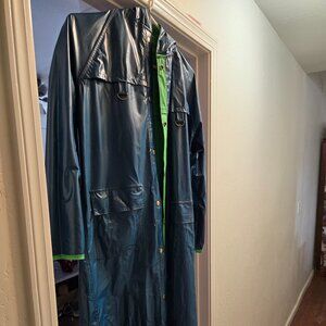 Unisex vintage long reversable raincoat size Medium.